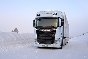 (VIDEO) Cum e să conduci un camion electric Scania la -23 grade Celsius pe distanţe lungi în Norvegia şi Suedia
