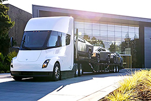 Camionul electric Tesla Semi va fi produs şi în Europa, la fabrica din Germania, însă nu foarte curând