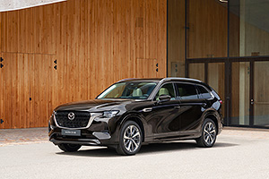 Mazda a lansat noul CX-80, care sfidează tendinţele, debutând cu cel mai mare diesel din Europa, de 3,3 litri