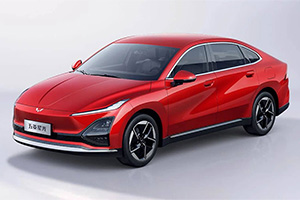 Producătorul care vinde cel mai ieftin automobil electric în China a lansat şi un sedan electric accesibil cu autonomie de 410 sau 510 km