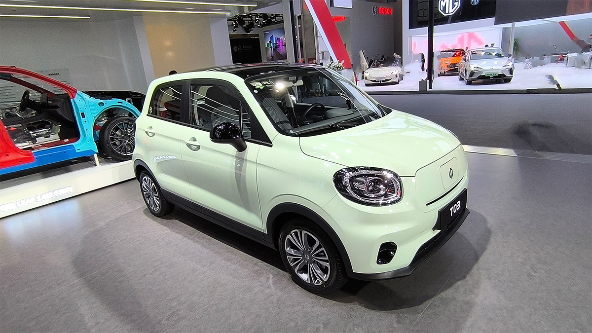 Chinezii de la Leapmotor vor concura cu Dacia în Europa, fabricând maşini în Polonia, la fabrica Fiat