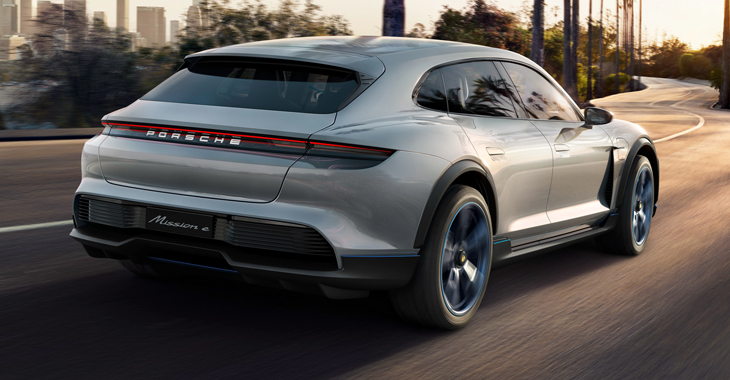 (VIDEO) Porsche va mai avea în gamă un electromobil de performanţă - Taycan Cross Turismo a fost surprins în timpul testelor