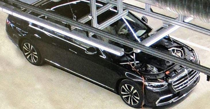 Imagini spion: viitoarele Mercedes-Benz E-Class facelift şi noua generaţie S-Class au fost deconspirate