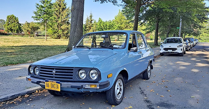 Istoria americanului care deţine o Dacia 1310 în SUA, fiind pasionat de modelul românesc