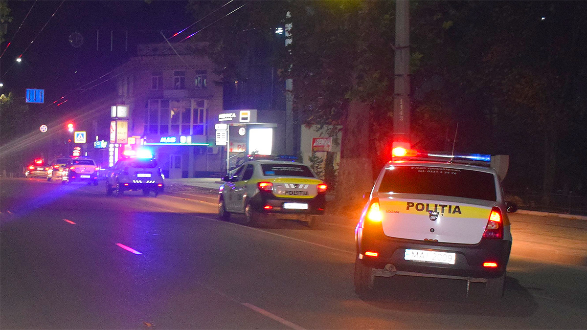 O poliţistă în stare de ebrietate a lovit 3 pietoni pe trotuar astă noapte la Sângera, inclusiv 2 copii