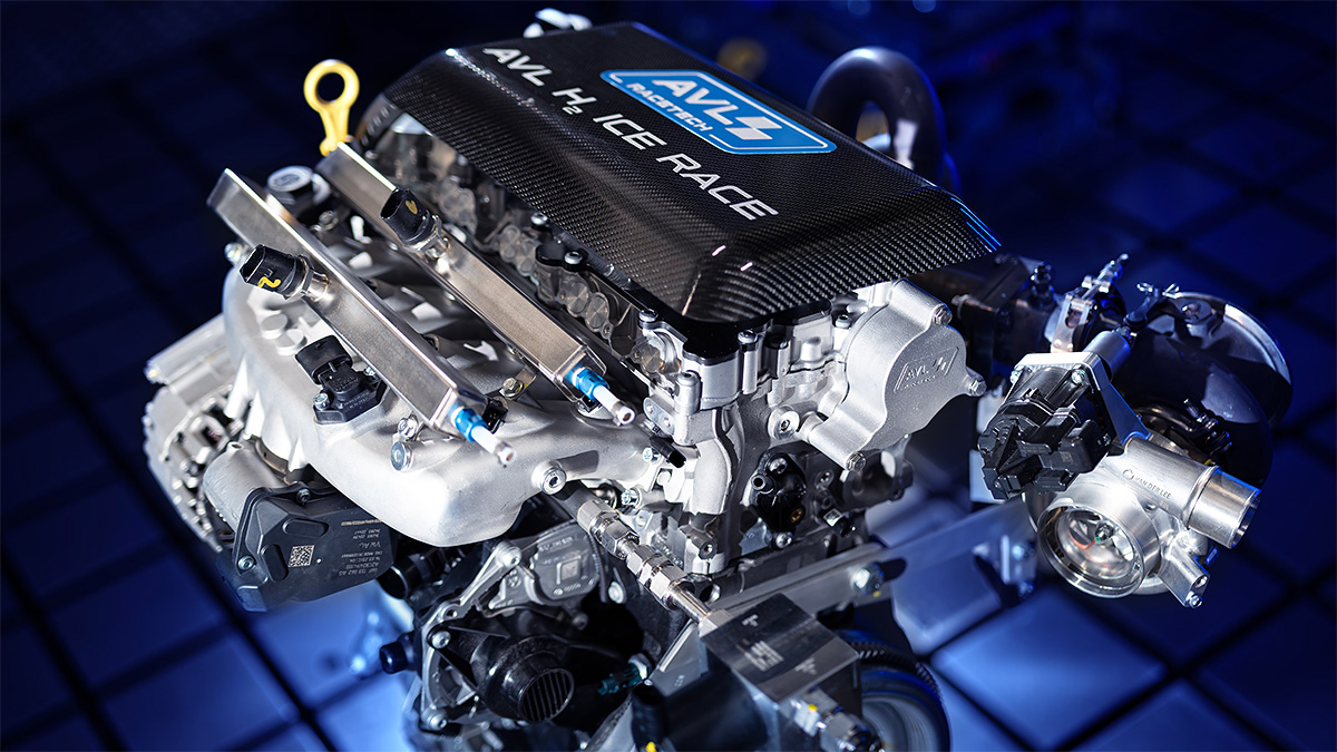 Un nou motor de 4 cilindri, cu combustie directă de hidrogen, a atins un randament per litru mai mare decât al unui Bugatti Chiron