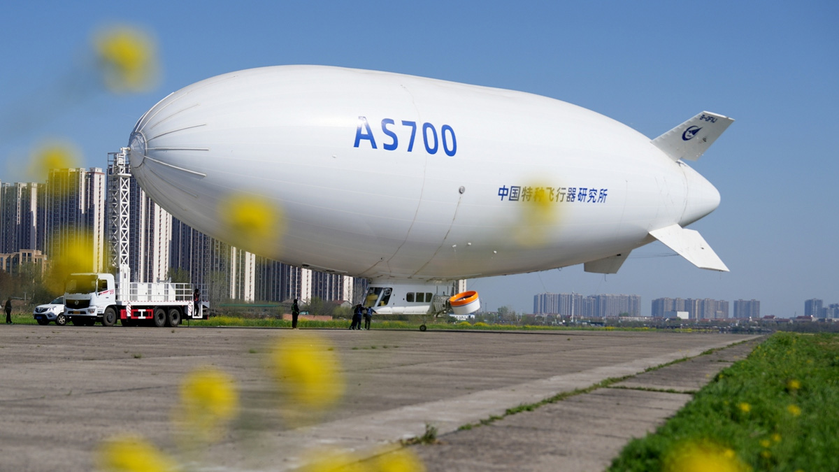 (VIDEO) Chinezii au construit primul dirijabil civil propriu, AS700, care a efectuat primul zbor de 180 km